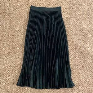 H&M Pleated Skirt